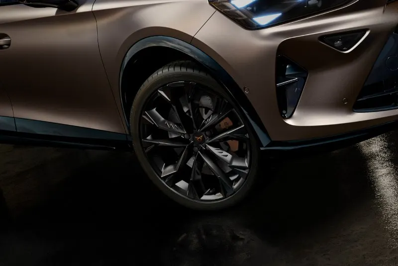 CUPRA Formentor design esterno SUV coupé cerchioni
