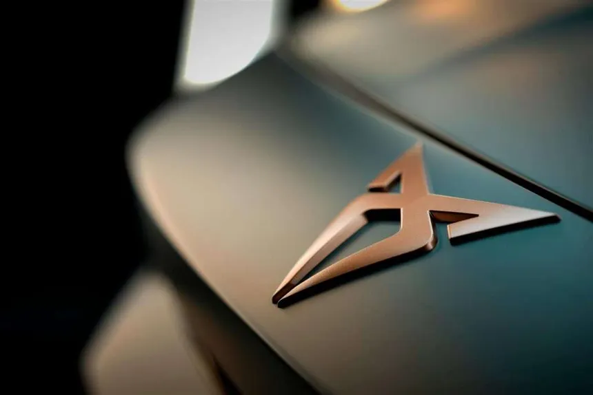 CUPRA Formentor design esterno SUV coupé versioni business