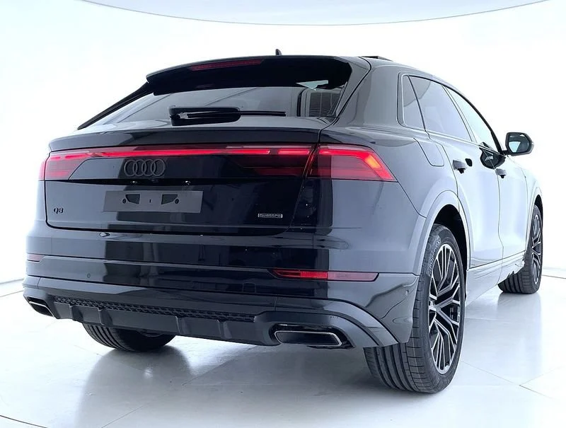 AUDI Q8 - foto 2